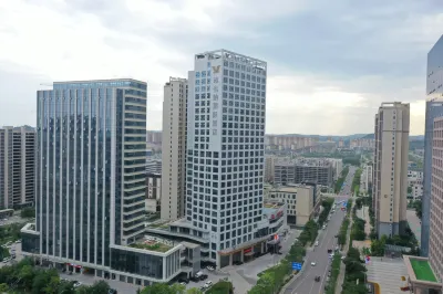 Vienna International Hotel (Wuyue Square Branch, Yan'an New Area) Hotels in Yan'an New District / Wuyue Plaza