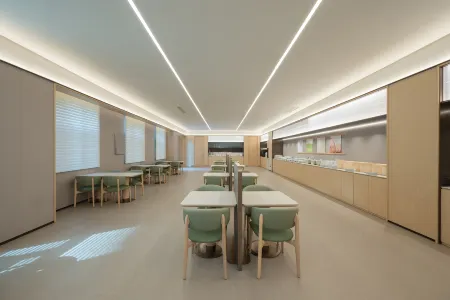 JI Hotel (Dezhou Wanda Plaza) Отели рядом с достопримечательностью «Dezhou Botanical Garden»