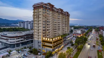 厚景ホテル(中国陶磁博物館) 江西省科学技術館周辺のホテル