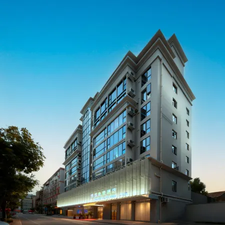 Boyue E-sports Hotel (Quanzhou Anxi Baolong Plaza Branch)