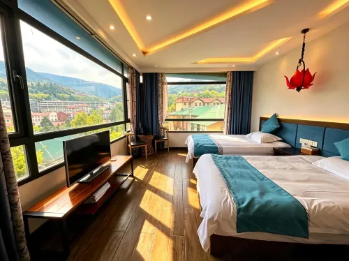 Lushan Mountain City Inn (Lushan Cableway Upper Station)