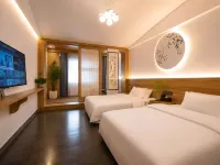 Chaka Salt Road Hotel Hotels in Ulan