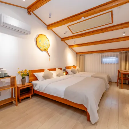 Xidi Lodge · Habitat Anhe Mountain Villa (Xidi Ancient Village)