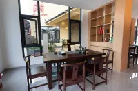 Puzhehei Suqi Homestay - parkir