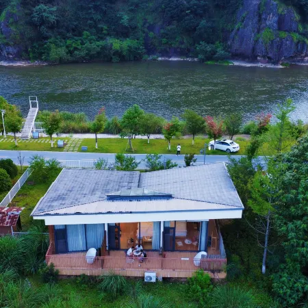 Qingyan Retreat | Streamside Zen Cabin (Longhu Mountain)