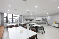 Mi Yang Mi Ju Hotel (Zhijiang Branch, Huaihua) - parcheggio