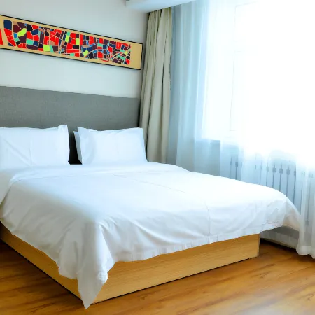 HanTing Hotel (Yakeshi Xing'an Street)