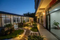 Wild Fun House Hotels near Weizhou Island Twelve Seaside Cottages