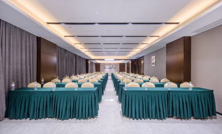 Borrman Hotel (Nanning Railway Station) - Housity