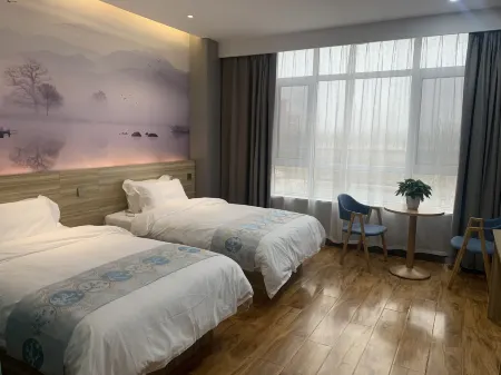 Donga Studio Business Hotel Отели рядом с достопримечательностью «Dong'a Yaowang Mountain»