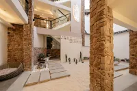 Fuyun·Oxygen Supply Light Luxury Beauty Su (Lijiang Ancient City Dashuiche Shop)