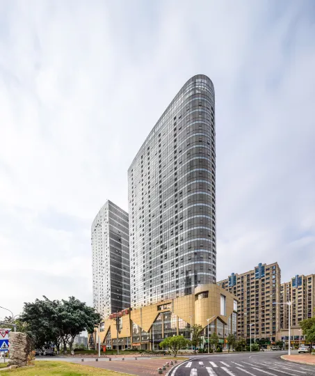 Lavande Hotel (Zhangzhou Xinlong Shengshi Plaza)