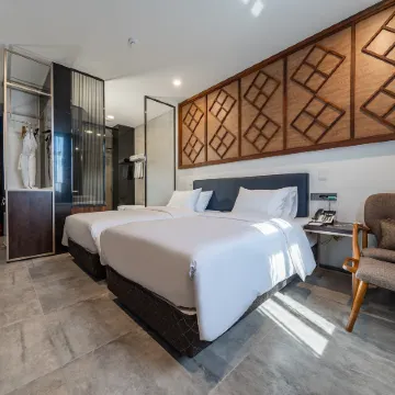 Hotel RU136 Отели рядом с достопримечательностью «Храм Чинванса»