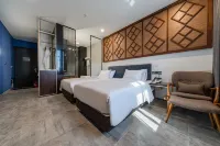 โรงแรม RU136 - พร้อมระเบียง