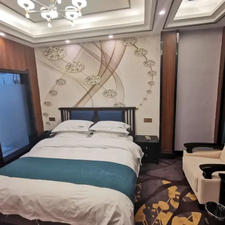 Yunchao Light Luxury Hotel (Xinye Chaoyang Road)