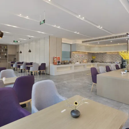 Lifeng Impression Hotel (Peng'an Yipin World Branch)