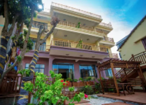 Floral· Weizhou Island Canghai Silk Road Post station(wucaitan Nanwan store) Hotel berhampiran Wucai Beach