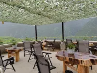 Bingzhongluo Dian-Zang Home Homestay