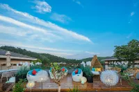 Huazhu Luxury · Yixing Xinran Bieyuan (Yunhu Scenic Area Store) - สระว่ายน้ำแบบอินฟินิตี้