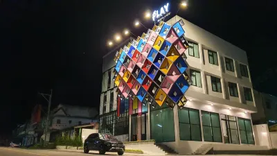 Play Poshtel & Cafe' Отели в г. Ban Nai Chong