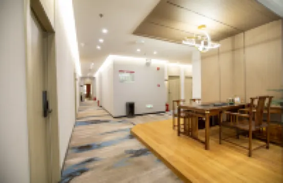 楓橋時尚酒店（鄭州高鐵東站鄭東商業中心店）