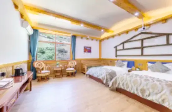 Cuopu Lingka Manor Hotel