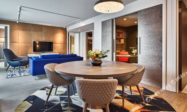 Hyatt Regency Amsterdam