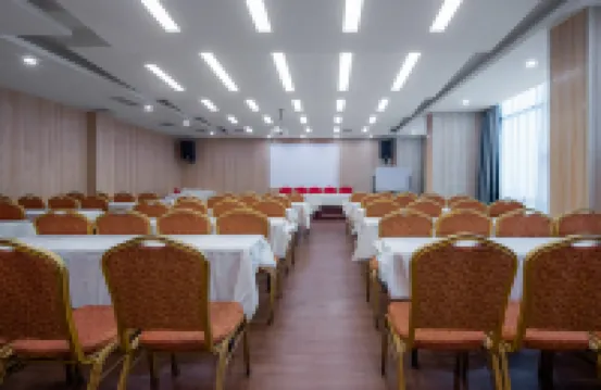 FUNMEE Hotel (Zhijiang Longjin Fengyu Bridge, Huaihua)