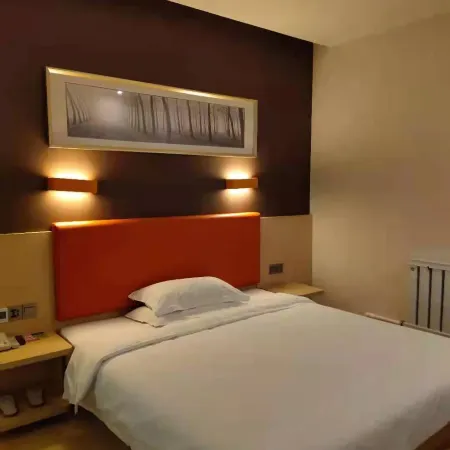7 days premium hotel (Fujin Jiansanjiang Shengli Street store) Hotele w: Fujin City