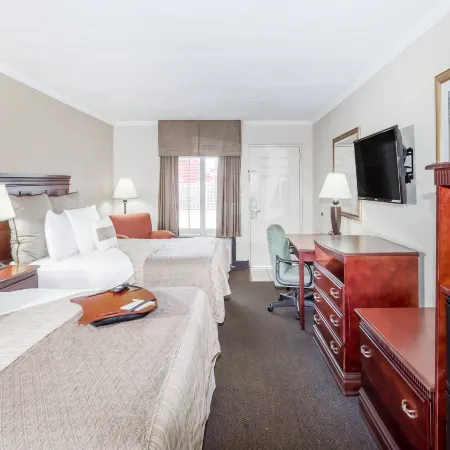 Days Inn by Wyndham Destin