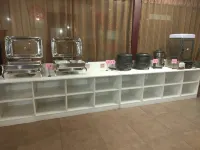 Qinyue Hotel (Zigong Lantern Park FanHua 1939 Shopping Plaza) Hotels in Zigong