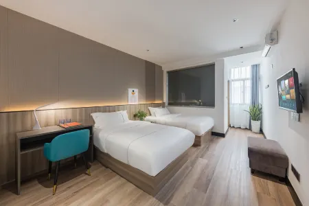 Natural Residence Hotel Отели рядом с достопримечательностью «Xiawu Square»