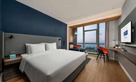 Holiday Inn Express Beihai Yintan - Housity