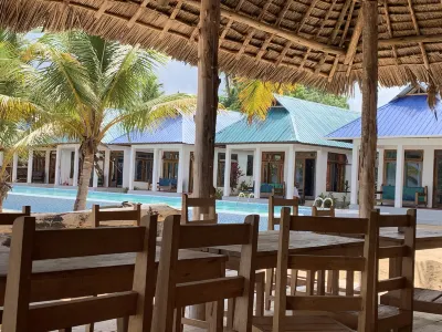 Asante Sana Beach Cottages Hotels in Potowa