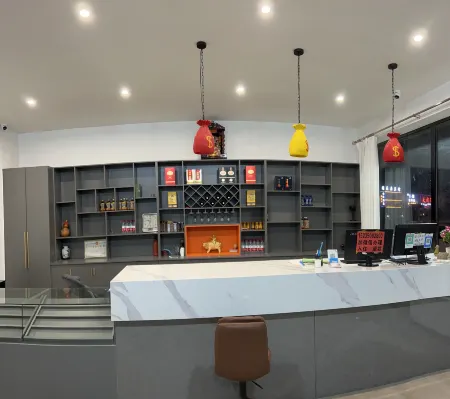 Millennium Hotel Отели рядом со станцией Xuangang Railway Station