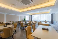維也納飯店（雅安廊橋店） - 3 星級