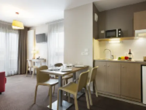 Nehô Suites Porte de Genève - Gare Annemasse Hotels in Annemasse