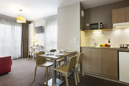 Nehô Suites Porte de Genève - Gare Annemasse
