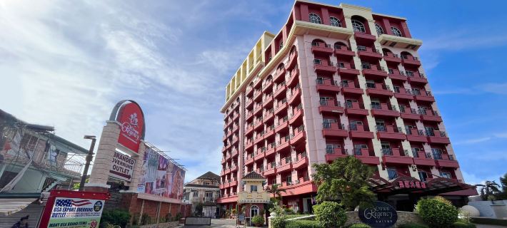 Crown Regency Suites Mactan Hotels in Cebu