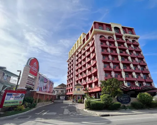 Crown Regency Suites Mactan Hotels in Cebu