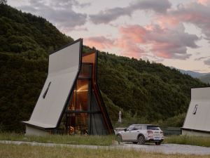 Mai Danbo Imagery Hotel