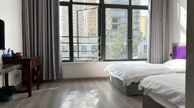 Yuxian Platinum Shijia Business Hotel