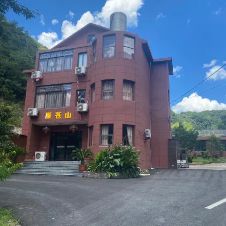 Yancangshan Farmhouse
