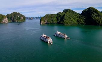 Paradise Elegance Cruise Halong