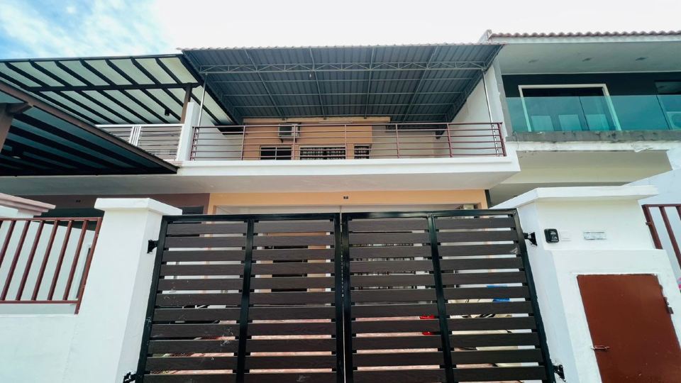 Kulai Desa Baiduri Double Storey House