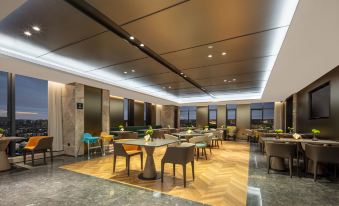 West Square Atour Hotel at HangZhou East Railway Station