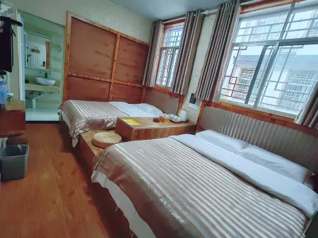 Zhangjiajie Wutong Hostel