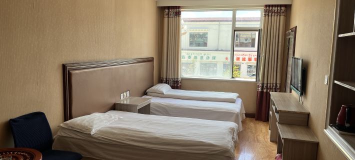 Tianhe Business Hotel Hotels in Maqu