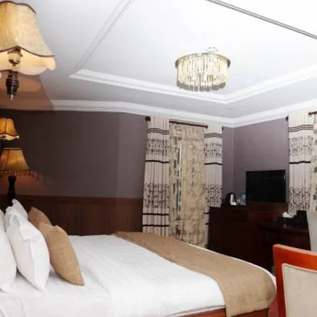 R&A City Hotel