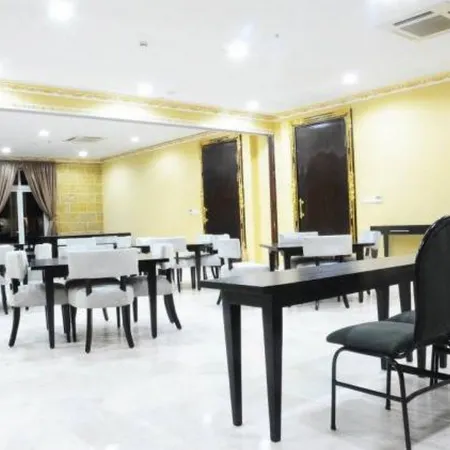 Sandralia Hotel